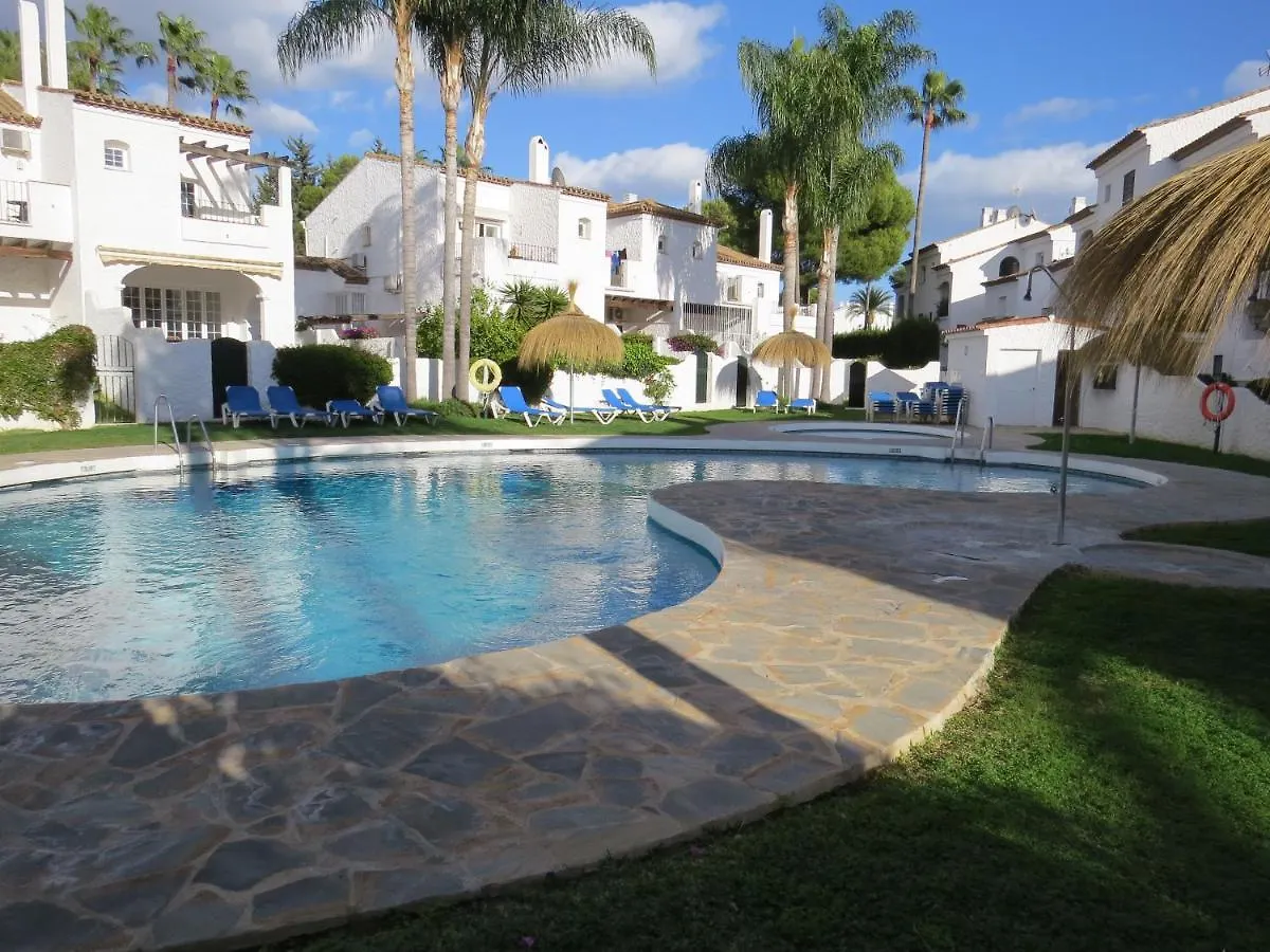 Vila Benavista Estepona - 2 Bed Town House With Pool