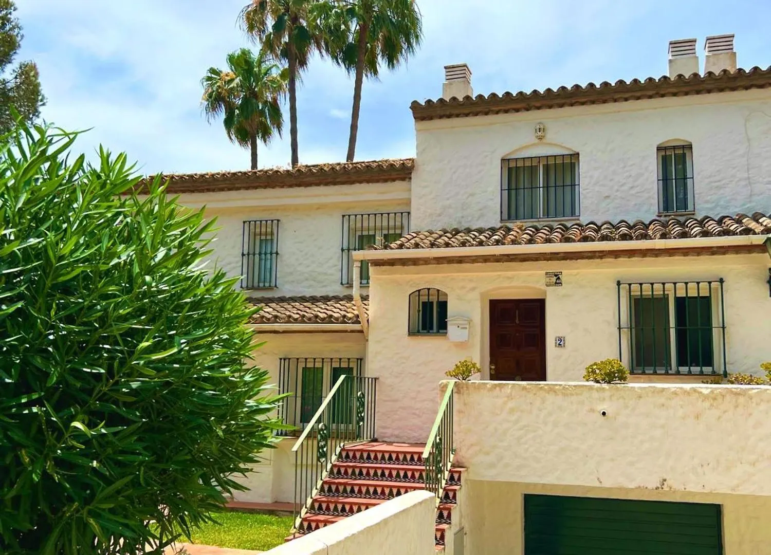 Vila Benavista Estepona - 2 Bed Town House With Pool 0*,  Španělsko